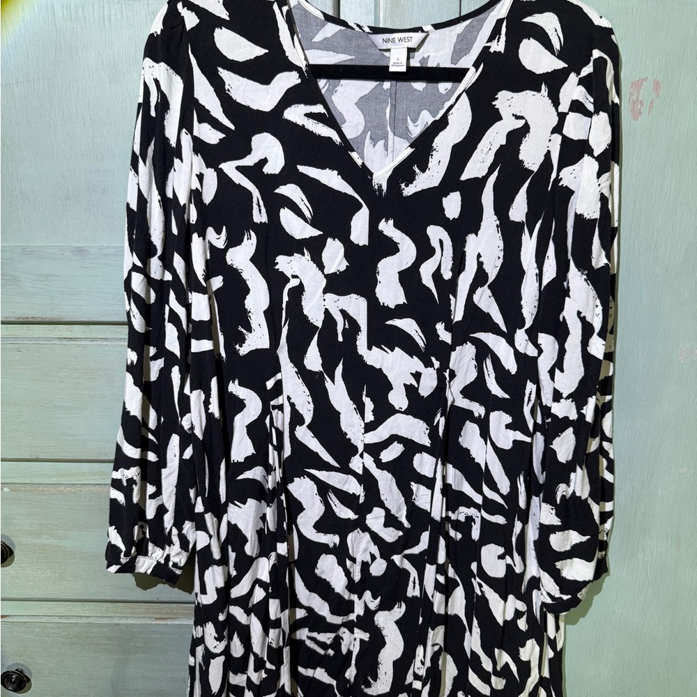 Nine West Long Sleeve Abstract Dress Size L